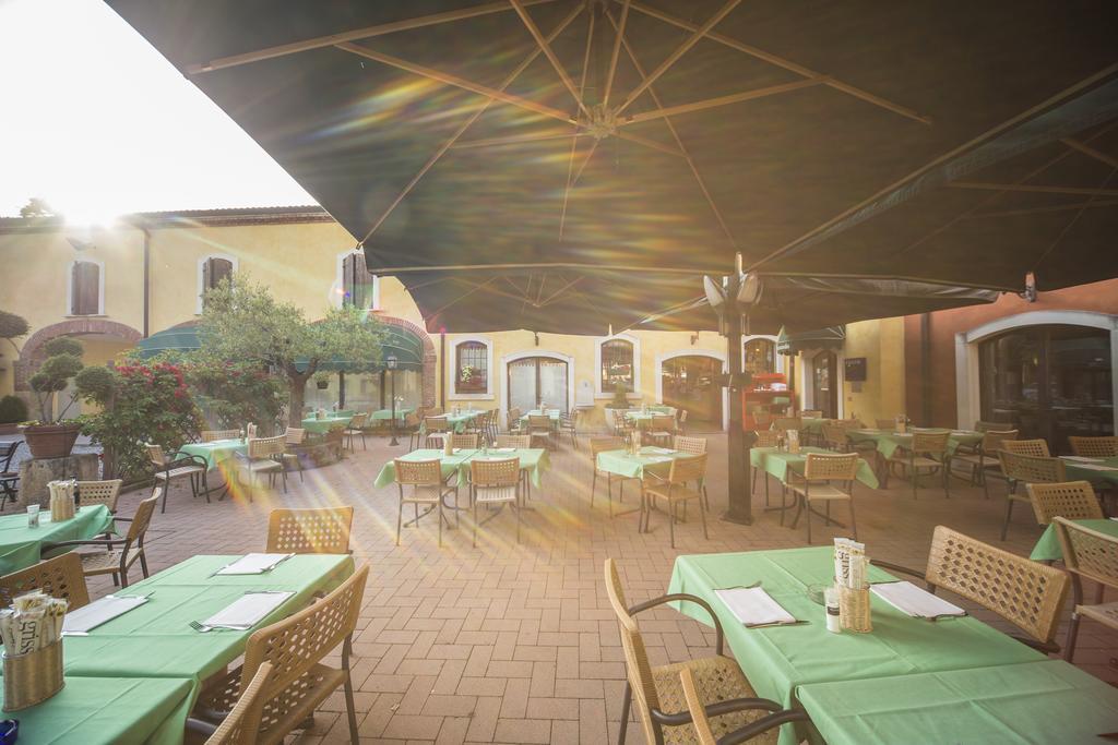 Hotel Antichi Cortili Dossobuono Dış mekan fotoğraf