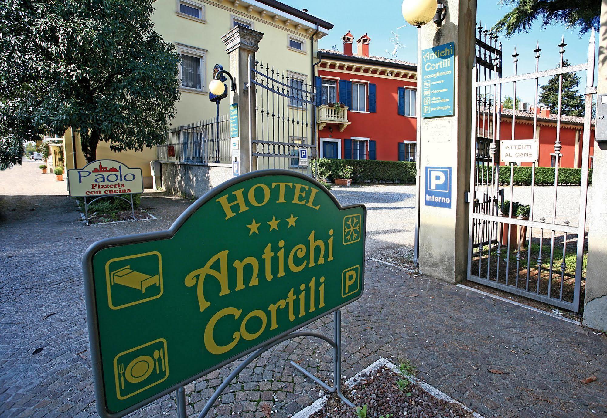 Hotel Antichi Cortili Dossobuono Dış mekan fotoğraf